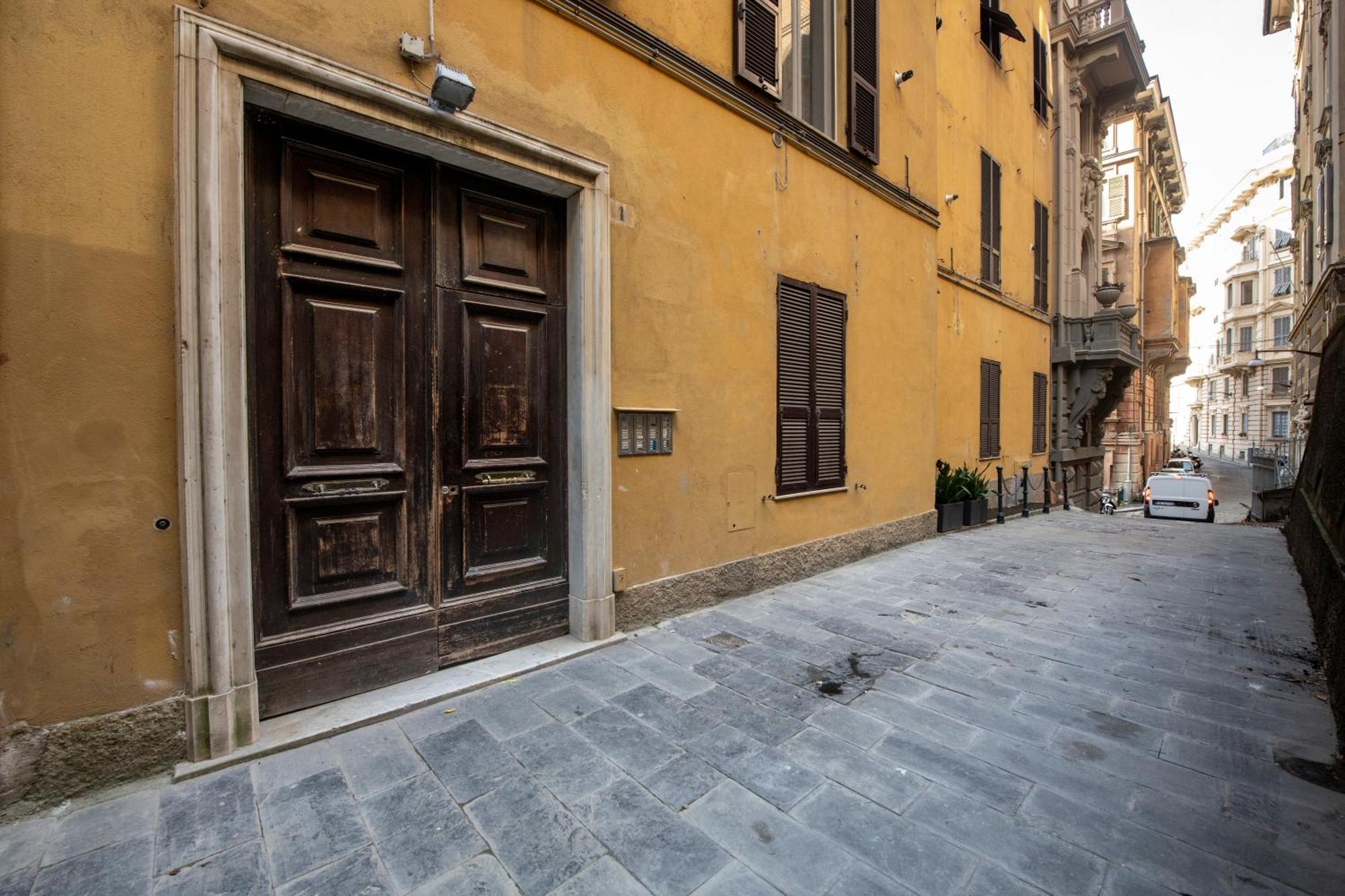 258 - The Loft In Largo Zecca - Luxury Nel Cuore Di Genova Экстерьер фото